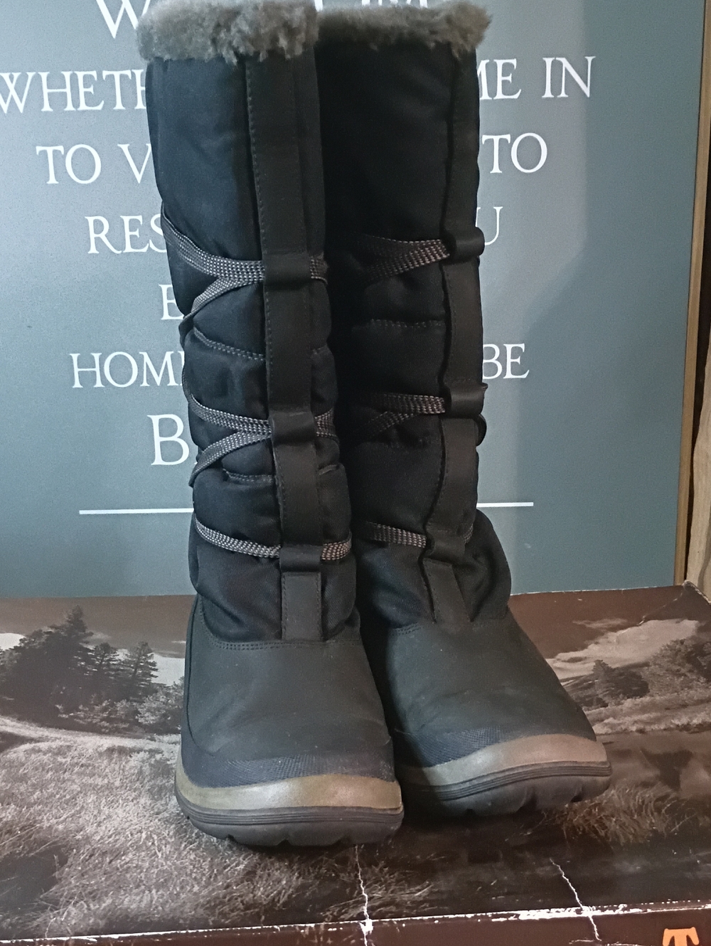 Women’s Black Insulated Winter Timberland Boots with Faux Fur Trim
